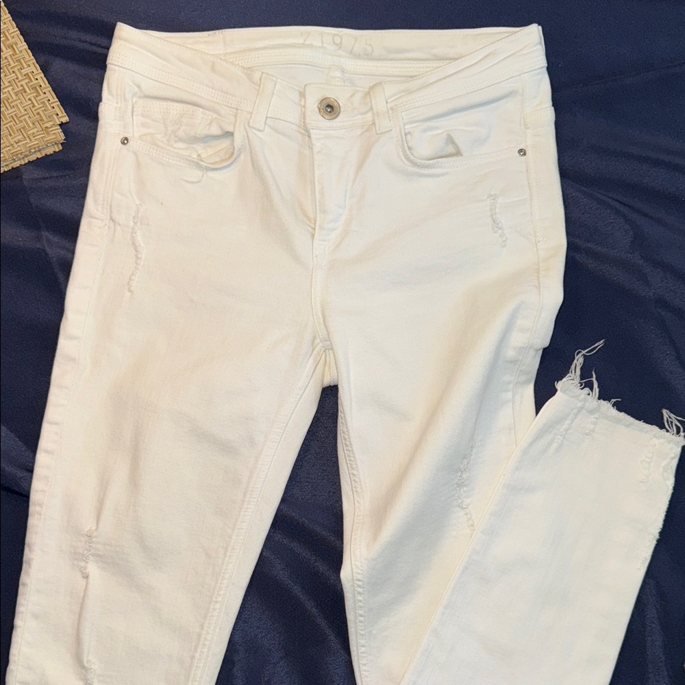 White Zara jeans